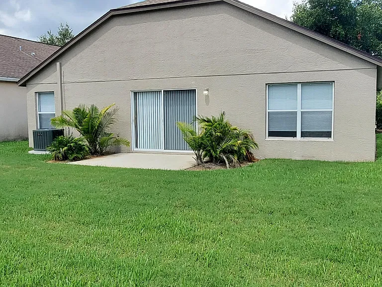 2638 Maylin Dr — Photo 25