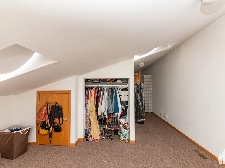 1940 W Diversey Pkwy #1W — Photo 18