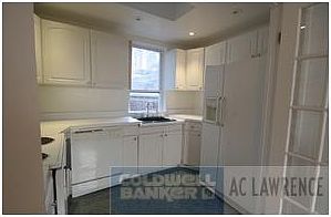 3rd image of 55 W 55th St APT 6d