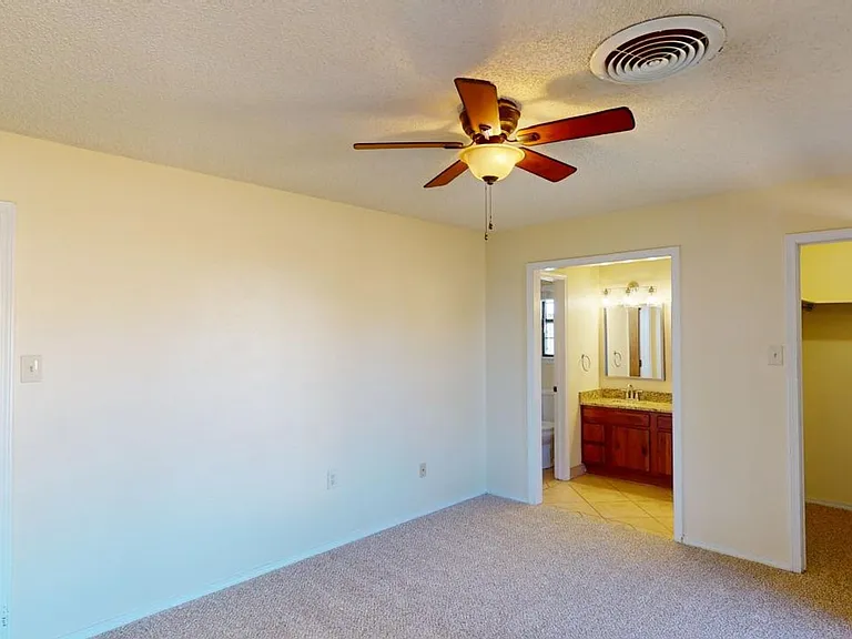1460 Lindberg Ave — Photo 19