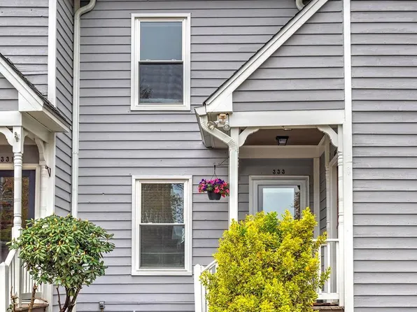 333 Harrison St SE, Leesburg, VA 20175