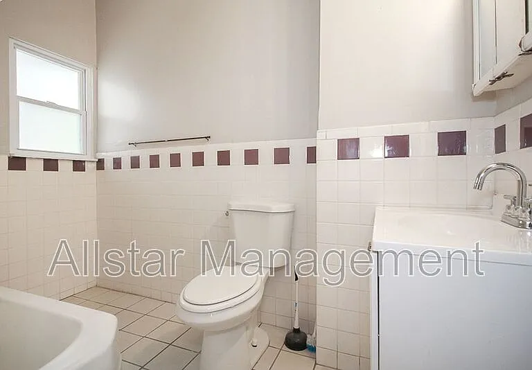 3065 E Derbyshire Rd — Photo 20