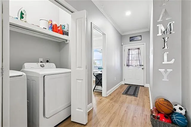3136 Lexington St — Photo 9