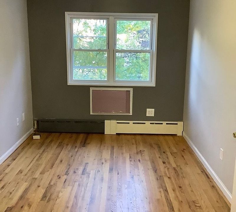 1st image of 323 Pulaski St #2B
