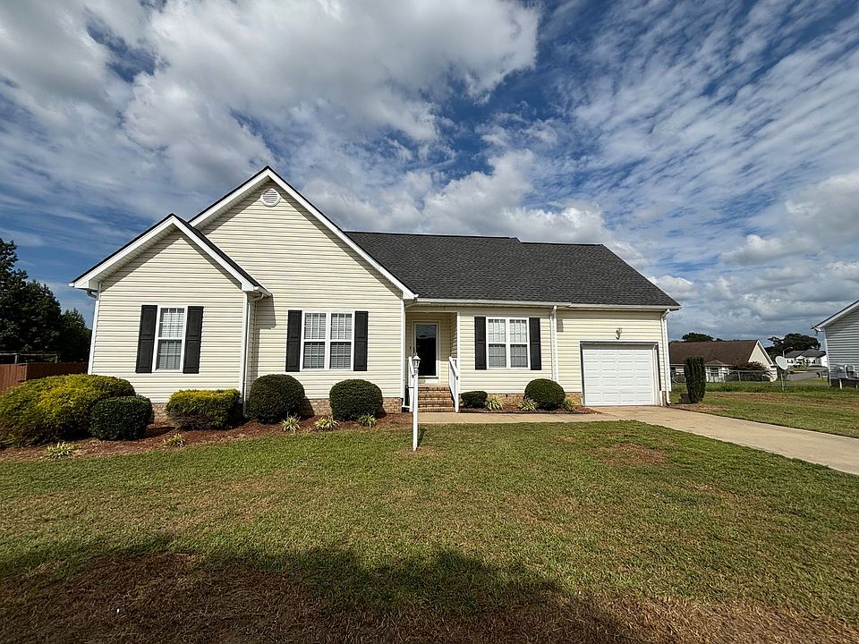 1st image of 205 Sunridge Ln