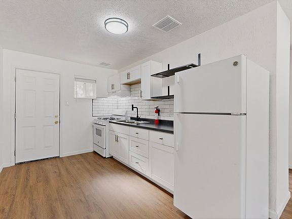5th image of 3410 Eastern Ave SE APT 1