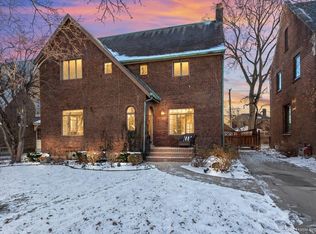 9837 S Hamilton Ave, Chicago, IL 60643