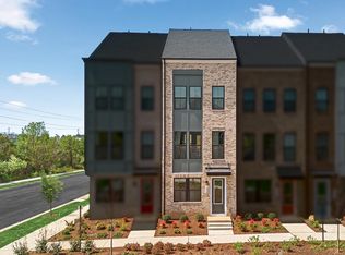 2658 River Birch Rd, Herndon, VA 20171