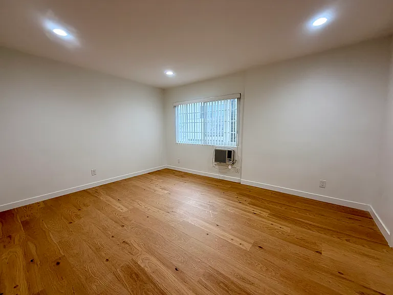 10949 Fruitland Dr #5 — Photo 7