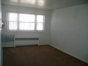 3rd image of 2254 Homer Ave
