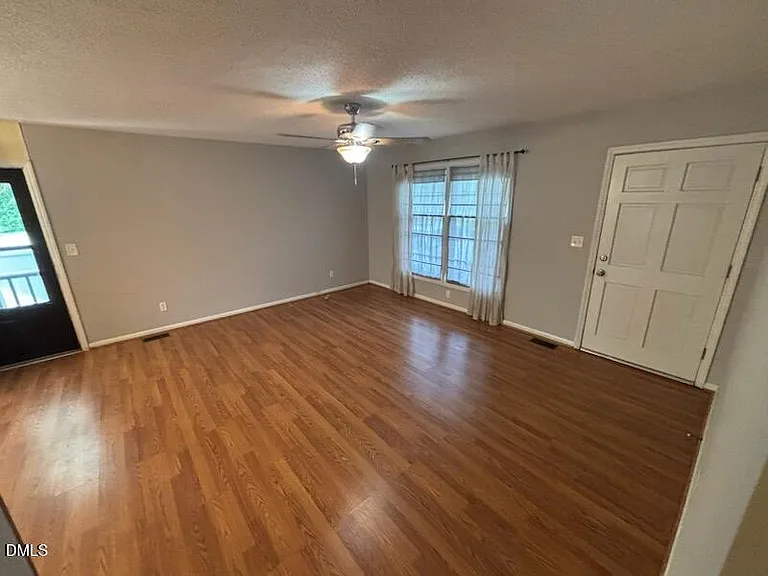 325 Wendell Falls Pkwy — Photo 13