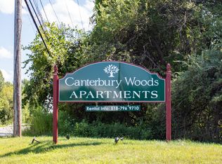 8 Canterbury Woods St #8, Queensbury, NY 12804
