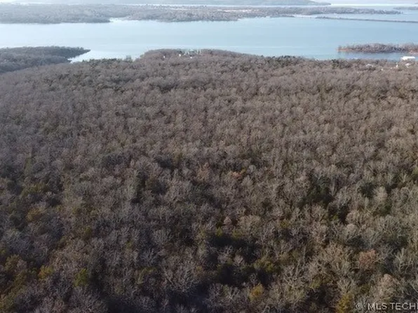 13 Sleepy Hollow Rd, Eufaula, OK 74432