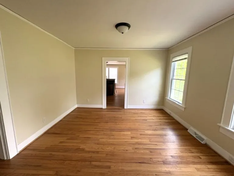 435 Pickens Ct — Photo 22