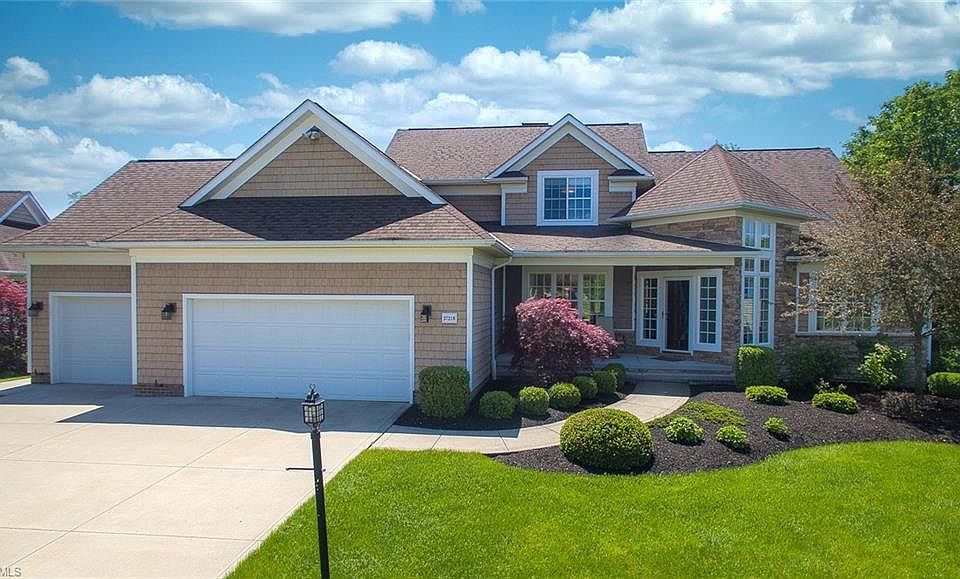 1st image of 37218 Wexford Dr