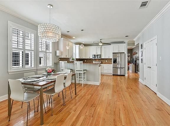 5th image of 6208 Colbert St