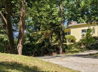 85 Military Hwy, Gales Ferry, CT 06335
