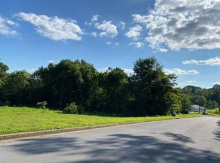 100 Ashewood Dr, Bristol, TN 37620