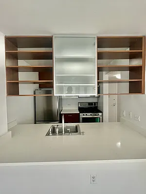 Rented by Cushman & Wakefield (Management) | media 5