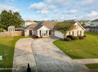 2101 Rhonda Ave, Ocean Springs, MS 39564