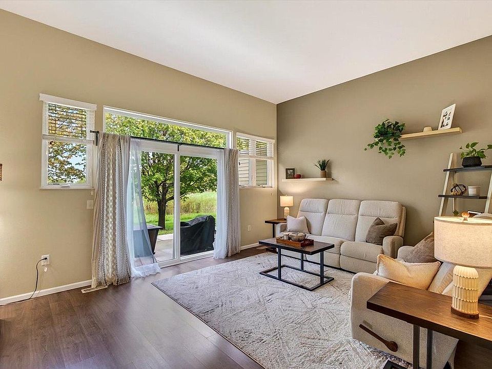 1st image of 4450 Gray Road #4450
