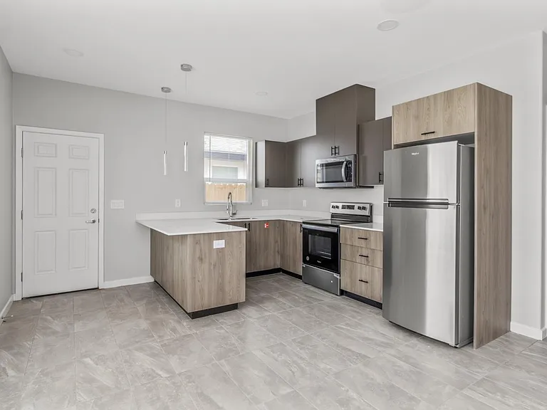 901 Sugar Garden Ave #3 — Photo 4