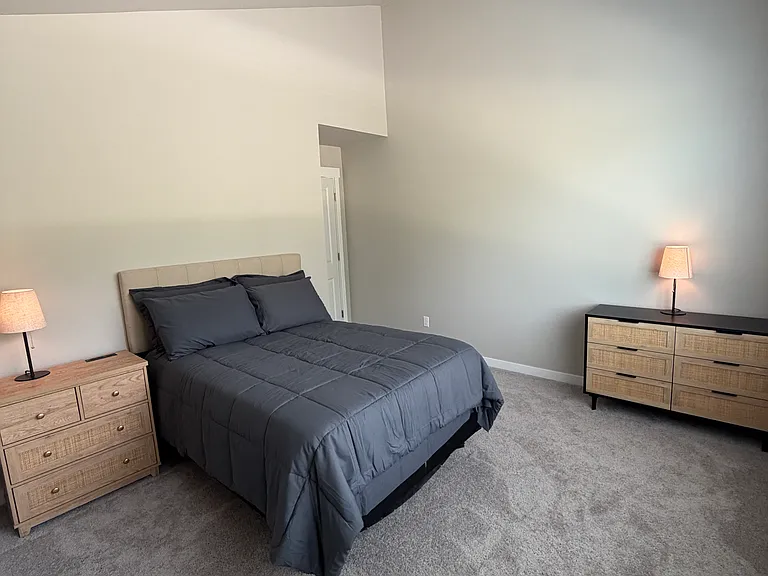 18508 NE 45th Ave — Photo 1