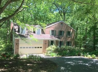 1941 Barton Hill Rd, Reston, VA 20191