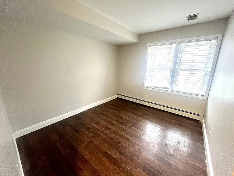62 Madison St #2 — Photo 8