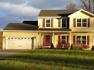 18 Woodland Dr, Castleton, NY 12033