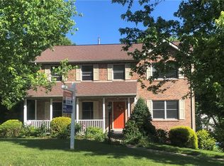 27 Meadowridge Rd, Harrison City, PA 15636