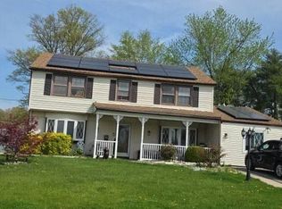 86 Henderson Ln, Willingboro, NJ 08046