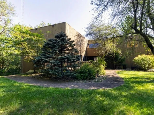 5942 Bender COURT, Burlington, WI 53105