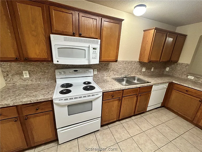 3529 Paloma Ridge Dr — Photo 3