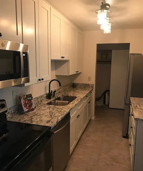 329 Geneva Ave N #204 — Photo 8