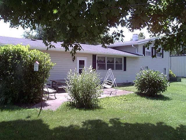 2nd image of 215 S Daugherty Ln