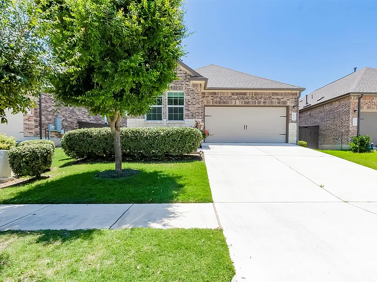 1517 Brueggerhoff Rd — Photo 1