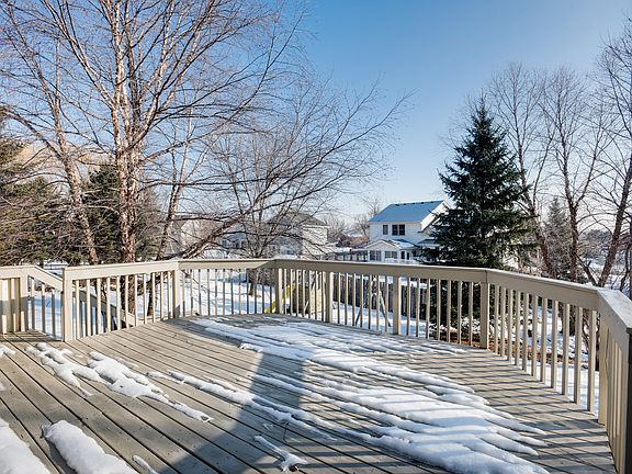 3rd image of 2183 Woodbridge Cir