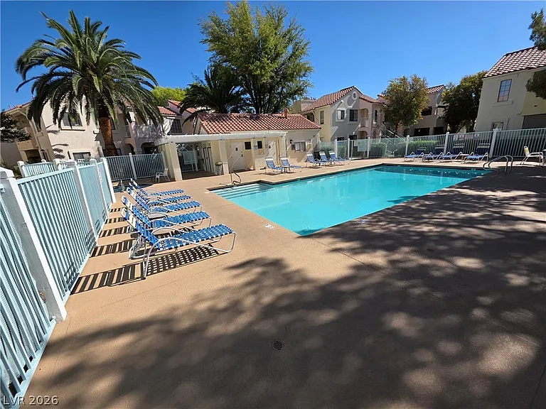 4865 S Torrey Pines Dr #106 — Photo 9