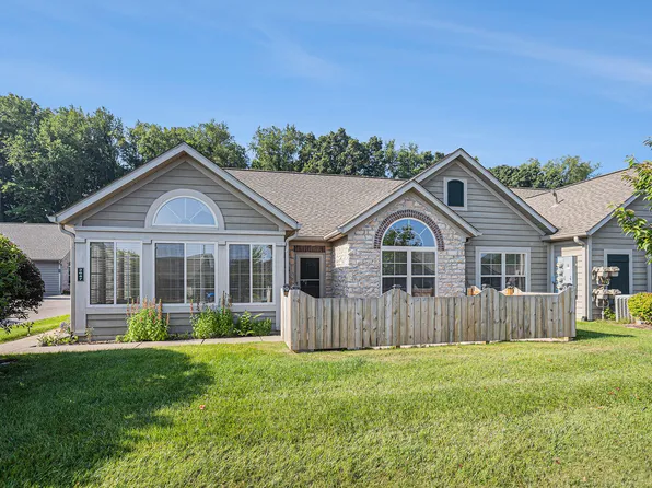 2647 Bluestone Cir, Kalamazoo, MI 49009