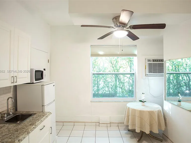 4720 Pine Tree Dr #1 — Photo 9