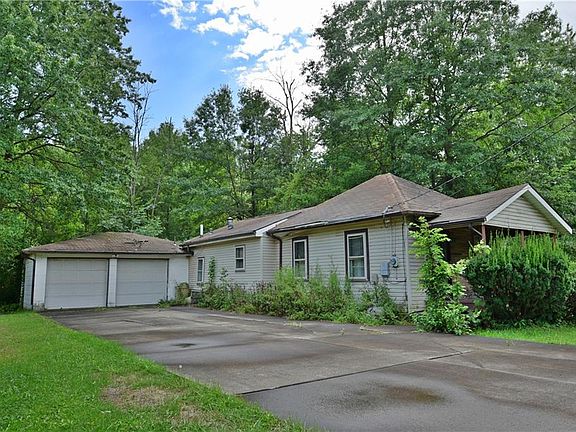 2nd image of 2536 Athens Dr SE