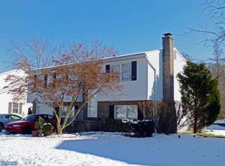 1316 Woodcrest Dr, Reading, PA 19607