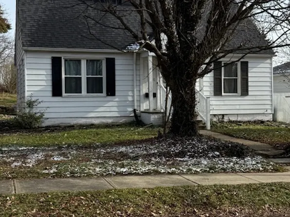 163 26th St NW, Barberton, OH 44203