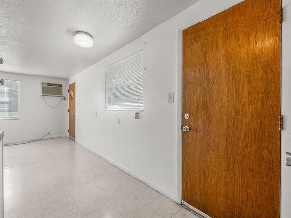 tampa-florida-82040831 picture