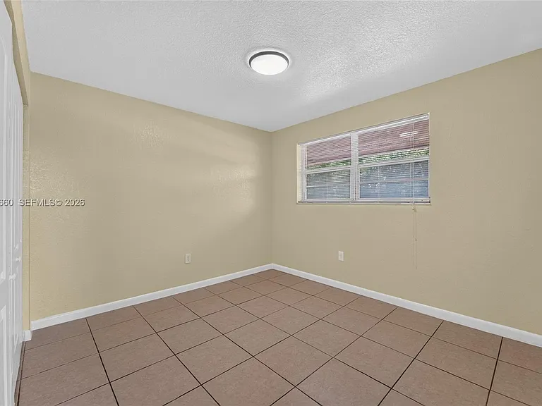1101 W Prospect Rd #4 — Photo 13