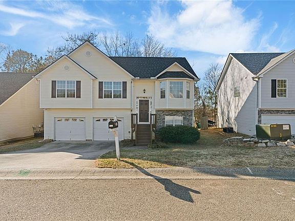 4th image of 517 Hillcrest Cross Rd