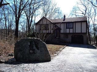 27 The Rotunda, Andover, NJ 07821