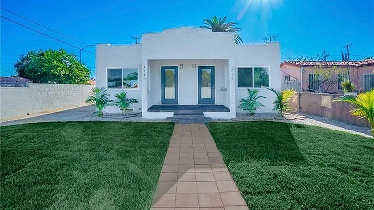 E San Marcus St, Compton — Photo 1