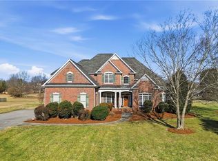 204 Fosseway Dr, Greensboro, NC 27455